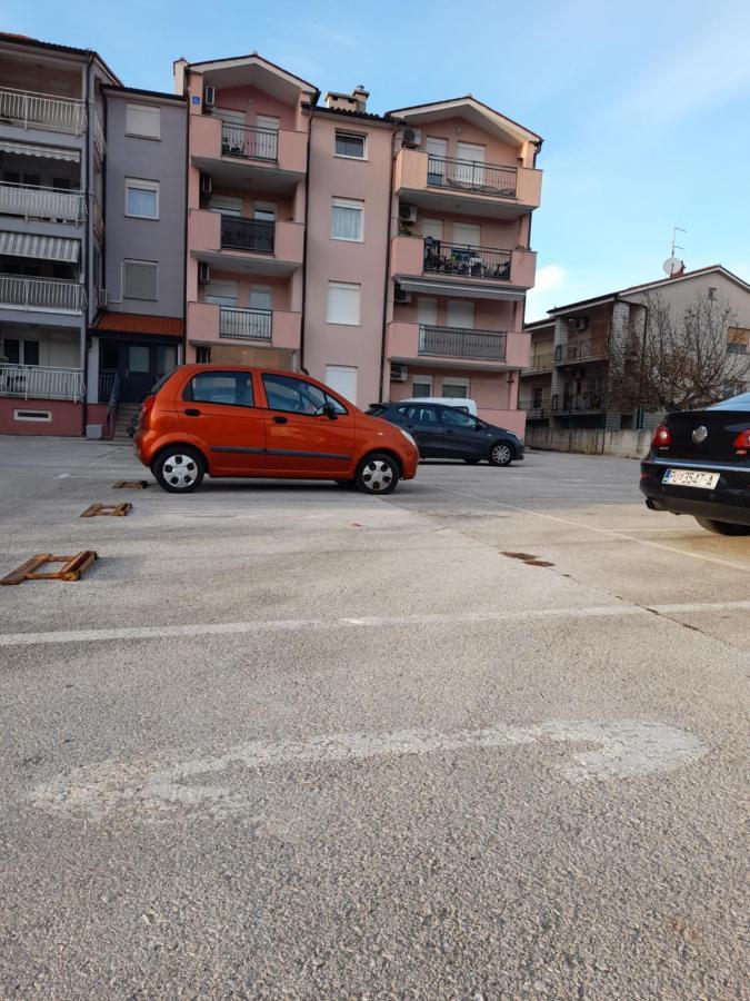 1St Floorc Apartment Pula Exterior photo